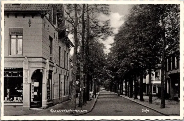 Velp, Rozendaalschelaan (GD)