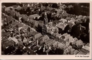 Ebrabant11-2-26_005 Heusden, Raadhuis (Luchtfoto) 1952 (NB)