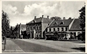 Fbrabant11-2-26_023 Gemert, Borretplein, Hotel 'de Reiziger' 1942 (NB)