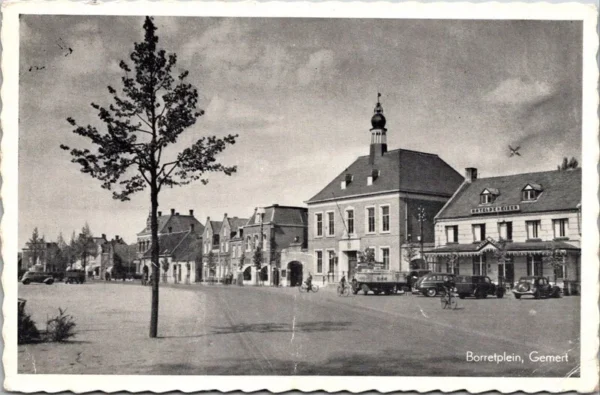 Gemert, Borretplein, Hotel 'de Reiziger' 1949 (NB)