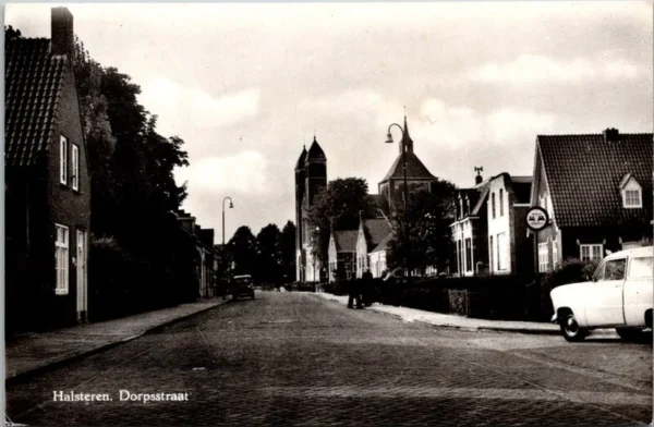 Halsteren, Dorpsstraat (NB)